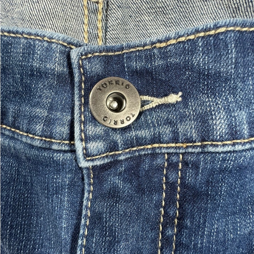 Torrid Sample Prototype Jeans Womens Dark Wash Raw Hem Straight Leg Denim‎ - Picture 4 of 11